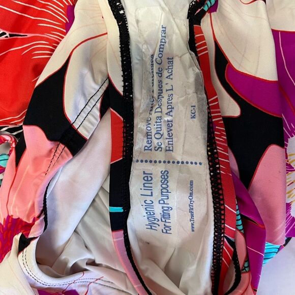 NWT La Blanca | In Full Bloom Off The Shoulder Ruffle One Piece Swimsuit 10 - Picture 10 of 10